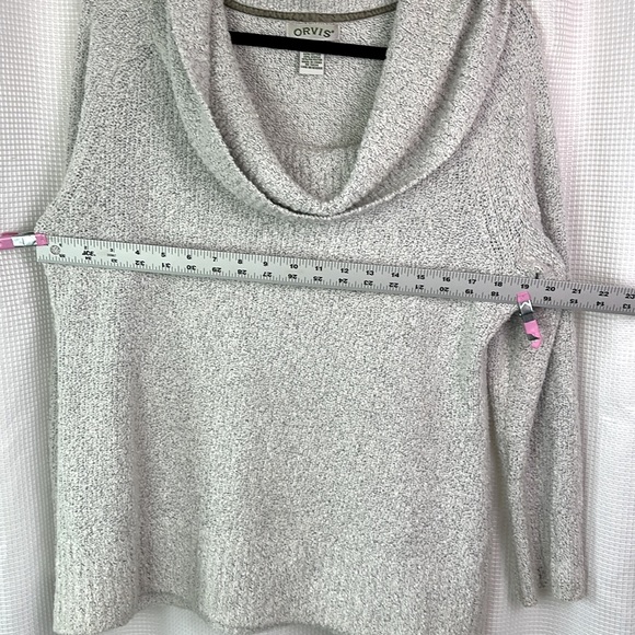 Orvis Gray Cowl Neck Sweater | Size Medium - Picture 12 of 15